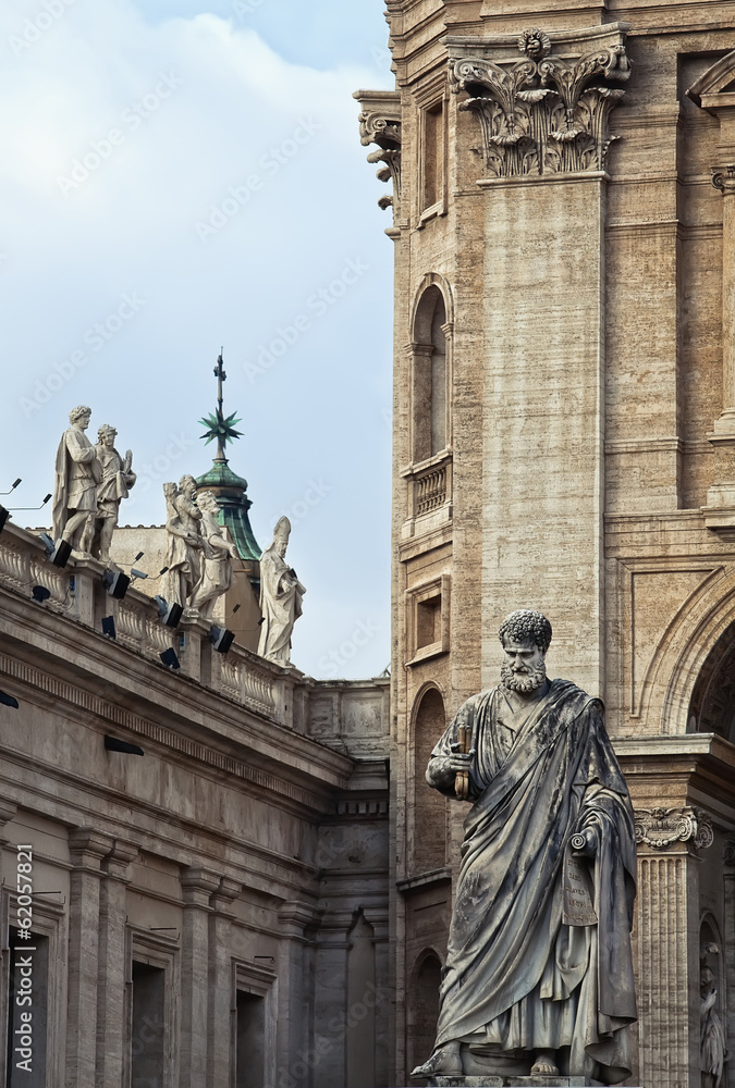 statua di San Pietro in basilica di San Pietro StockFoto Adobe Stock