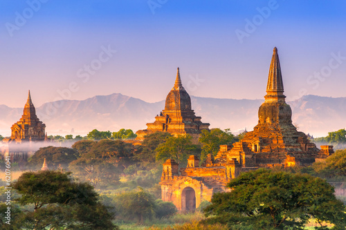 Obraz na plátne Bagan at Sunset, Myanmar.