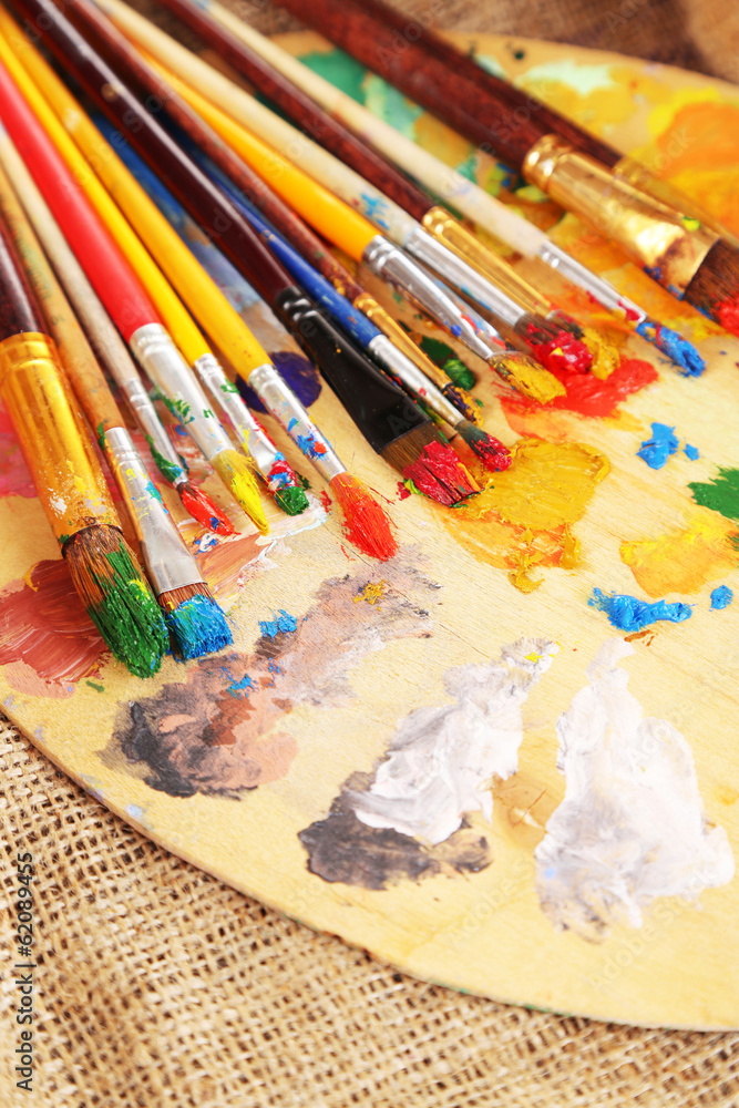 Naklejka premium Composition with brushes