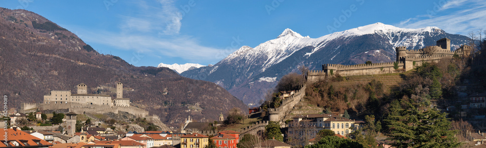 Obraz premium Switzerland, Bellinzona castles