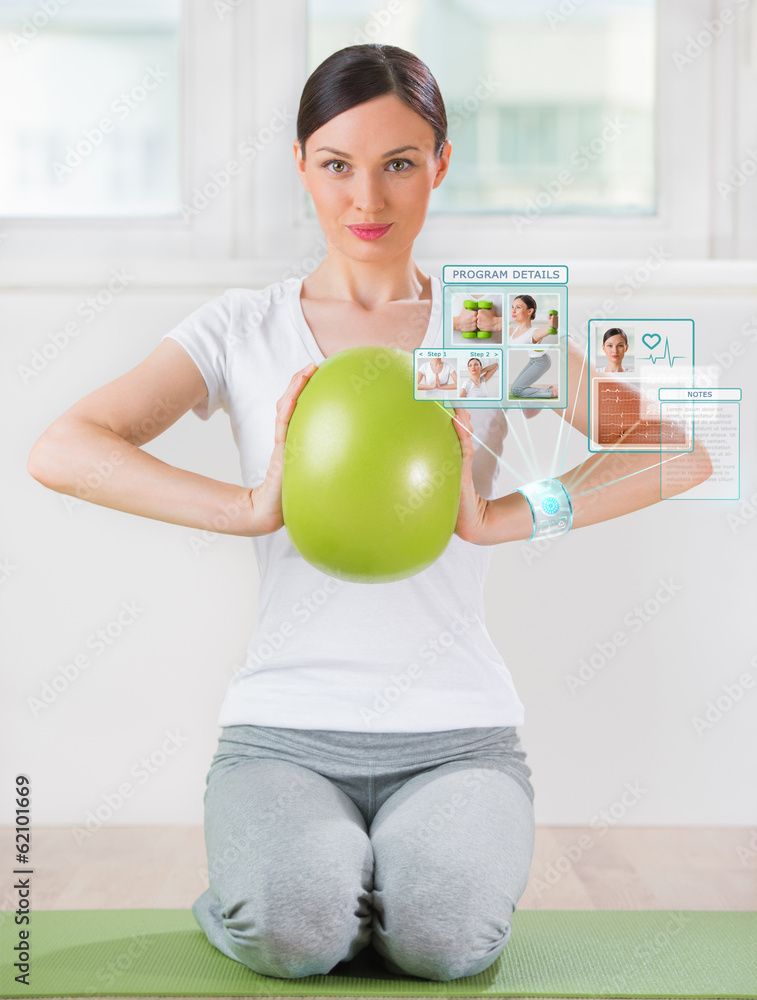 Мужчина в костюме с мячом. Мяч для игр на открытом воздухе. Adidas basketball ball harden. Wearing ball. Петанк боча.