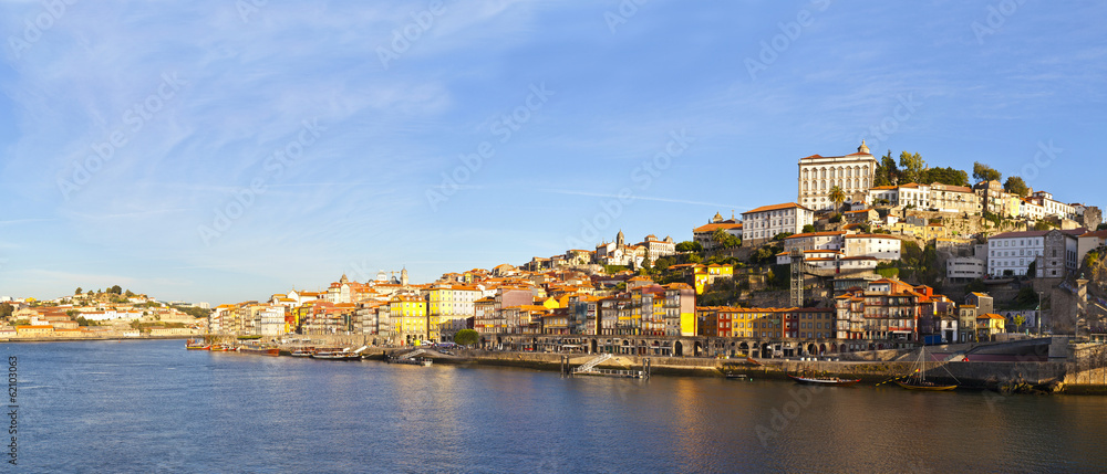 lSummer view on Porto, Portugal