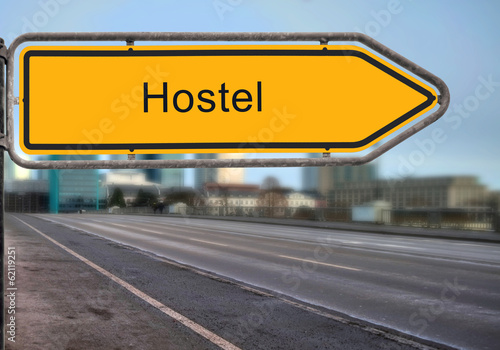 Strassenschild 14 - Hostel