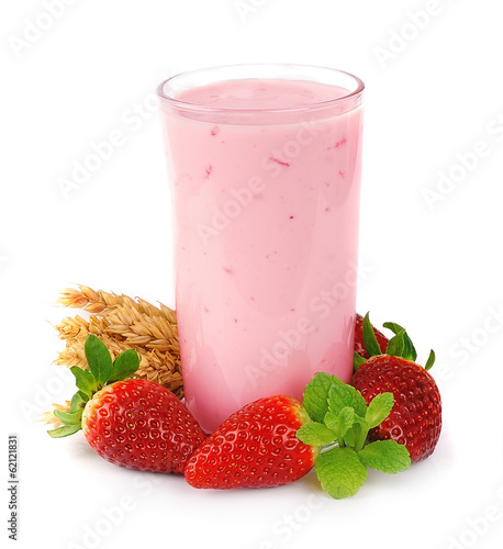 Smoothie with fruits and cereal grains