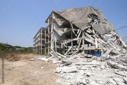 Billede på lærred Destroy building