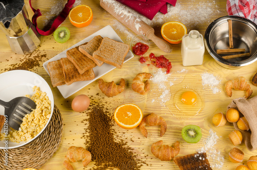 Wallpaper Mural food mess Torontodigital.ca