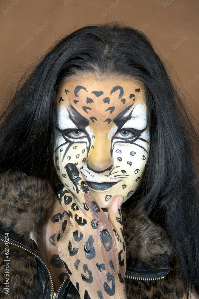 Naklejka premium Unusual make-up on her face