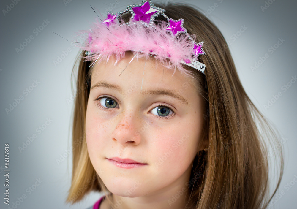 Naklejka premium Freckled girl