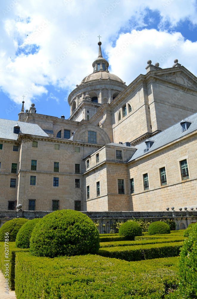 Fototapeta premium Gartenansicht El Escorial