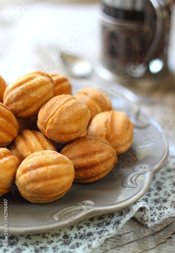 biscuits baked in a special form walnuts