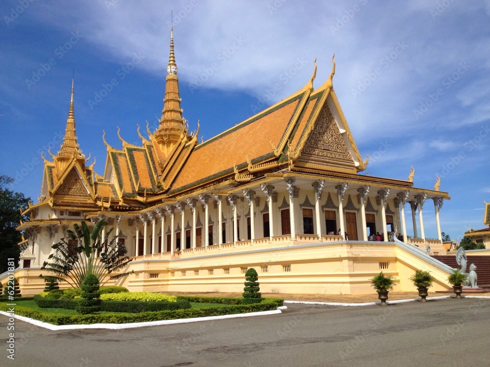 Real Palace Real Palace