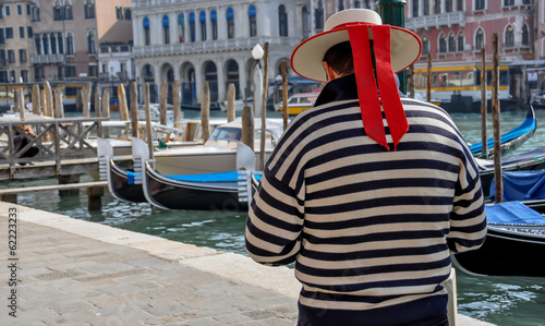 Fotografiet gondoles gondolier