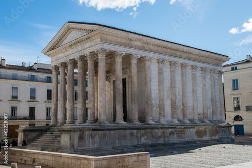 Maison carrée Nimes photo