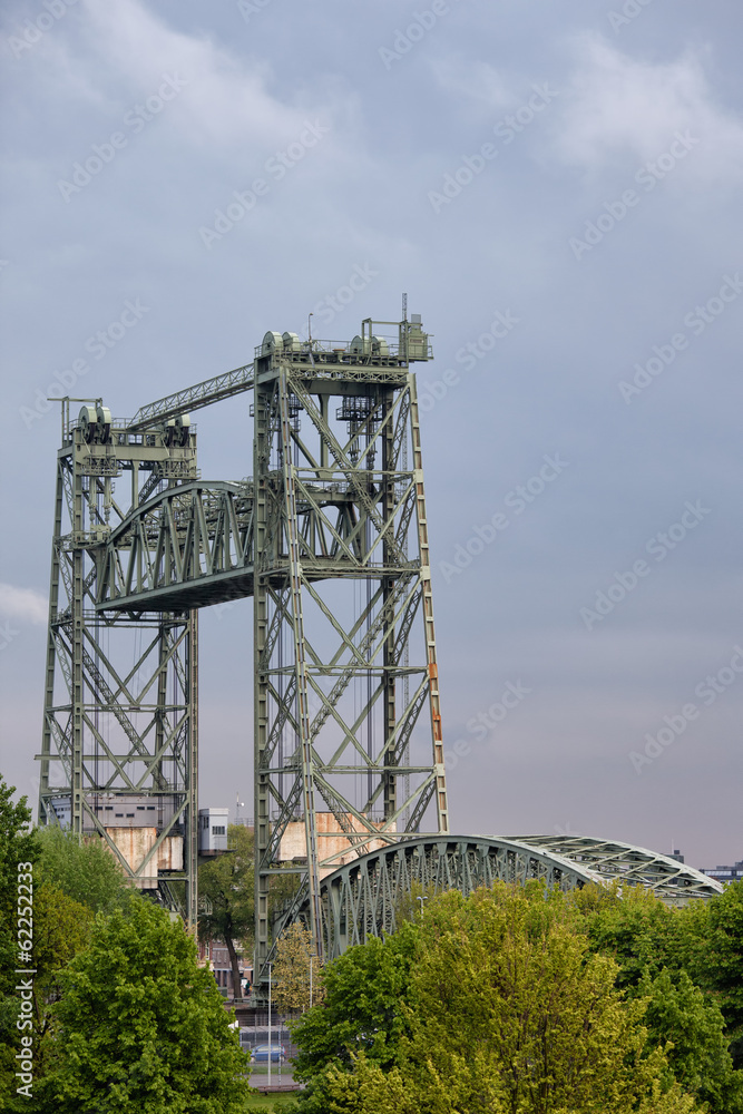 Fototapeta premium The Hef Lift Bridge in Rotterdam