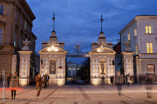 Gate to the University of Warsaw at Night