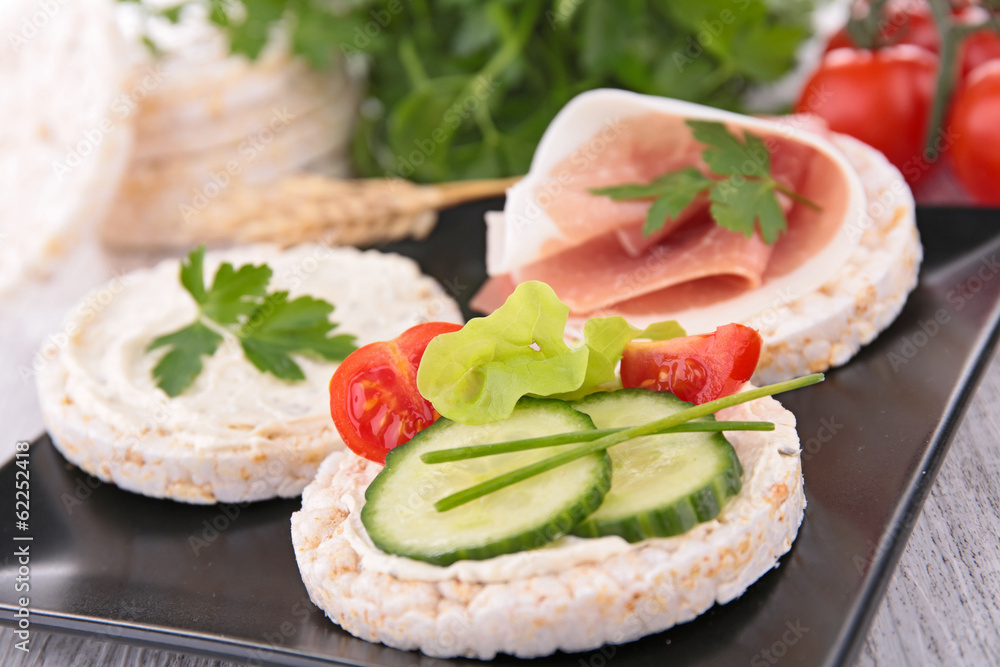 canape with rice cake and cucumber