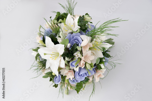 Fototapeta Naklejka Na Ścianę i Meble -  Colorful bouquet of flowers on a white background