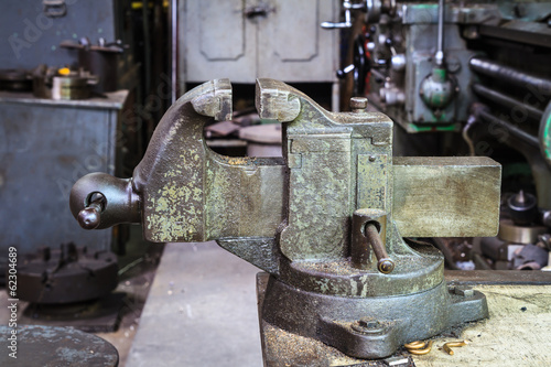 Bench Vise tool