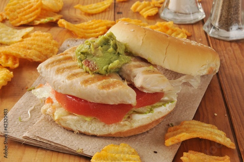 Chicken sandwich with guacamole