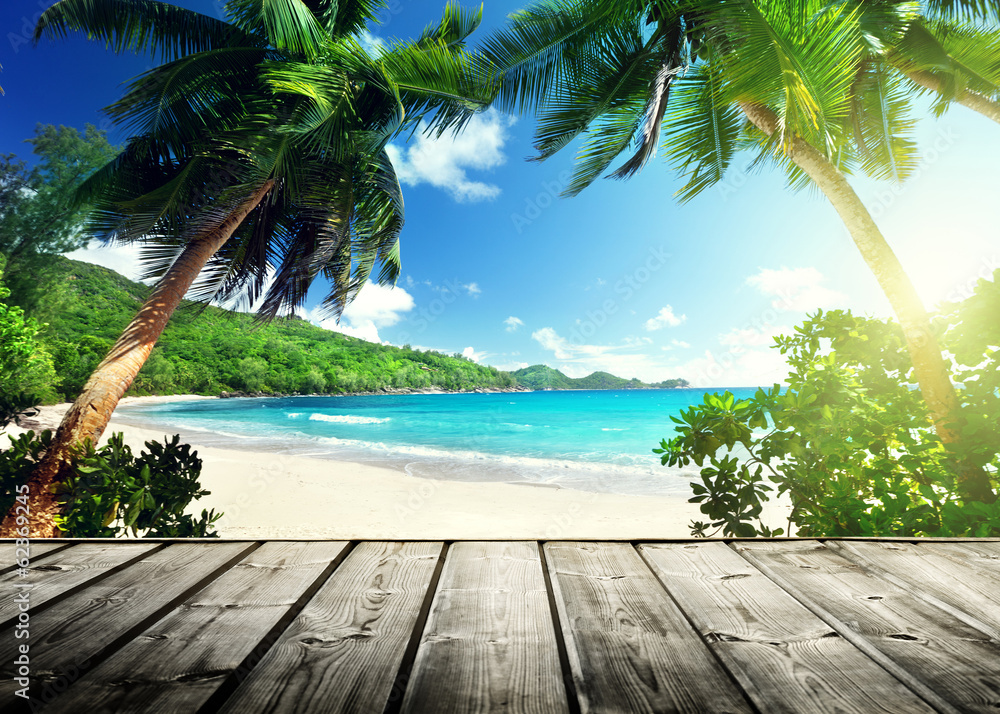 Obraz premium Seszele plaża i drewniane molo