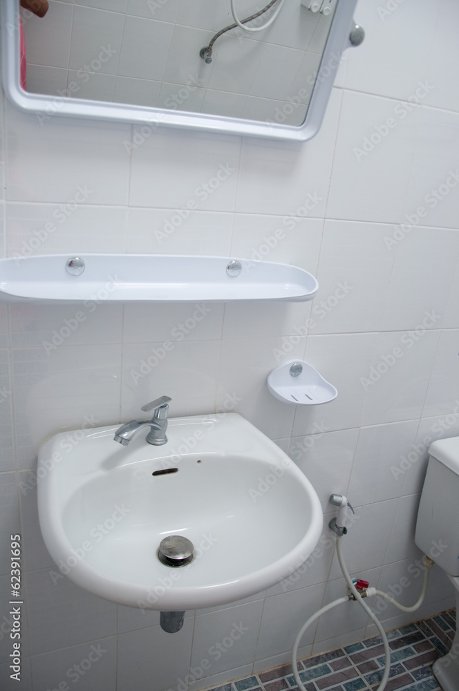 Fototapeta premium vintage sink and tap