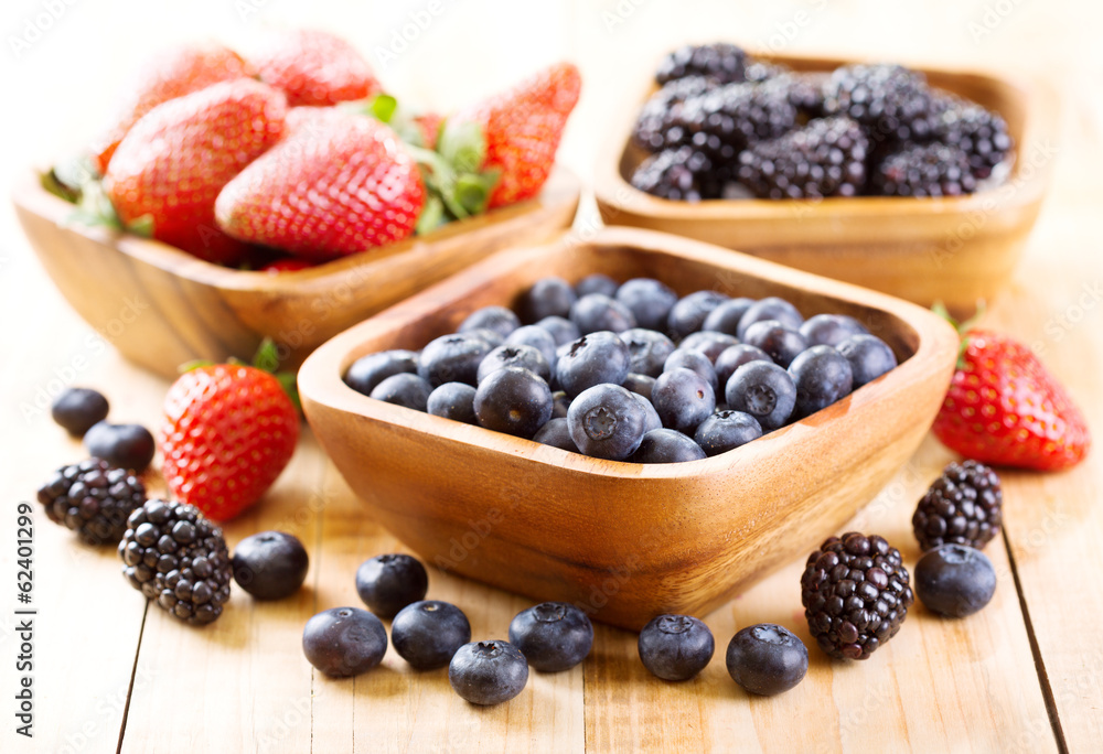 fresh berries fresh berries
