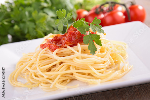 pasta and tomato sauce