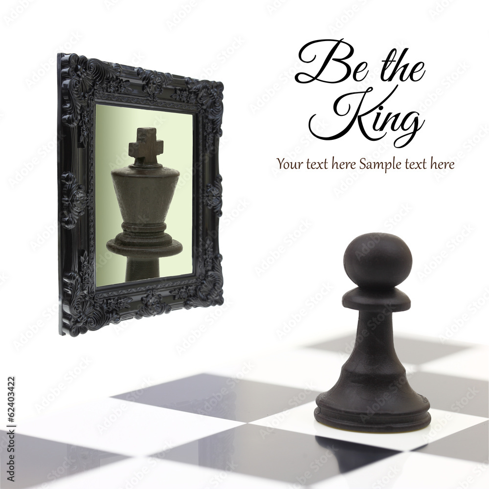 Pawn looking in the mirror and seeing a king. foto de Stock Adobe Stock