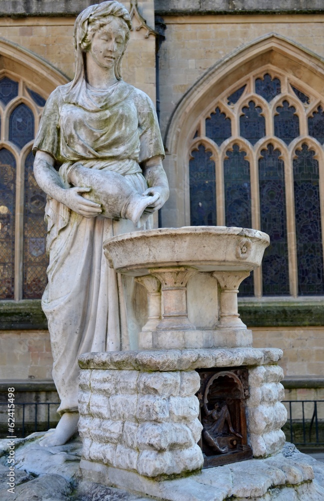 The temperance fountain statue in Bath