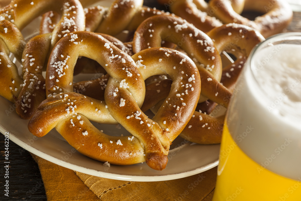 Homemade Soft Pretzels with Salt Homemade Soft Pretzels with Salt