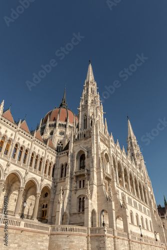Building of the Hungarian Parliament © Sved Oliver