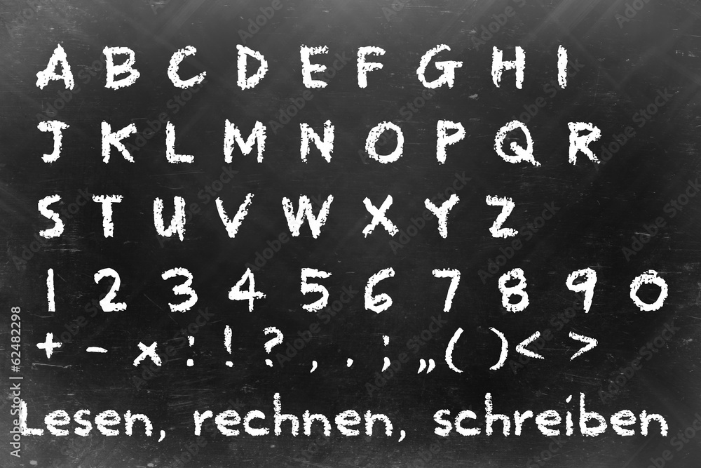  Schultafel mit Buchstaben und Zahlen Stock Illustration 