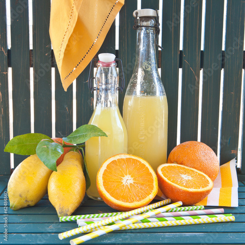 Hausgemachte Limonade photo