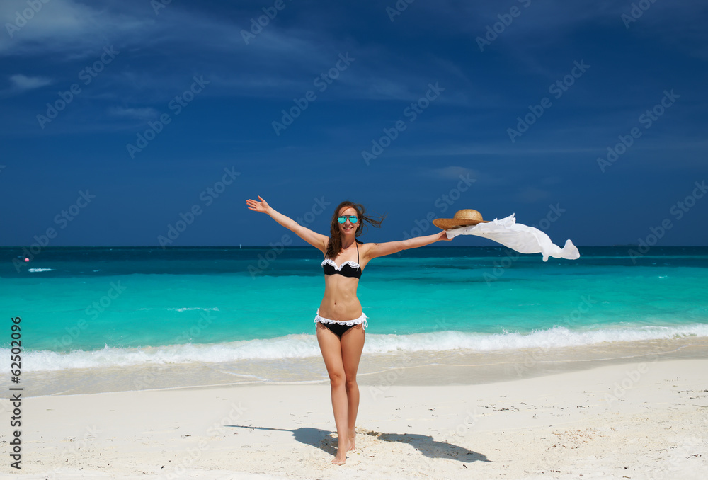 Fototapeta premium Woman at beach