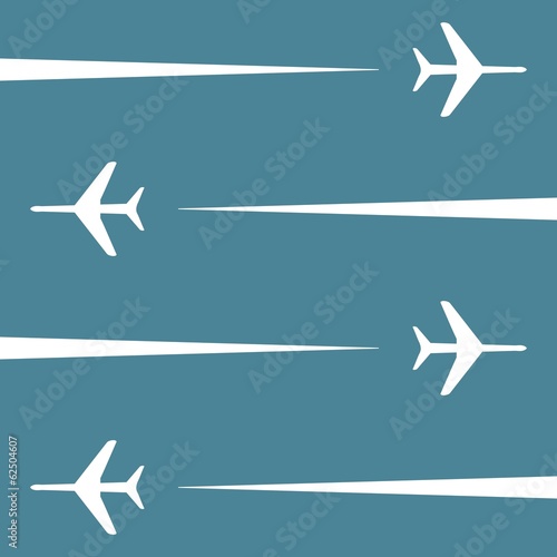 TRAMA AEREO SU CIELO AZZURRO