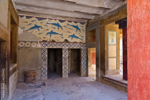 Details of queen's room at Knossos palace, island of Crete © banepetkovic