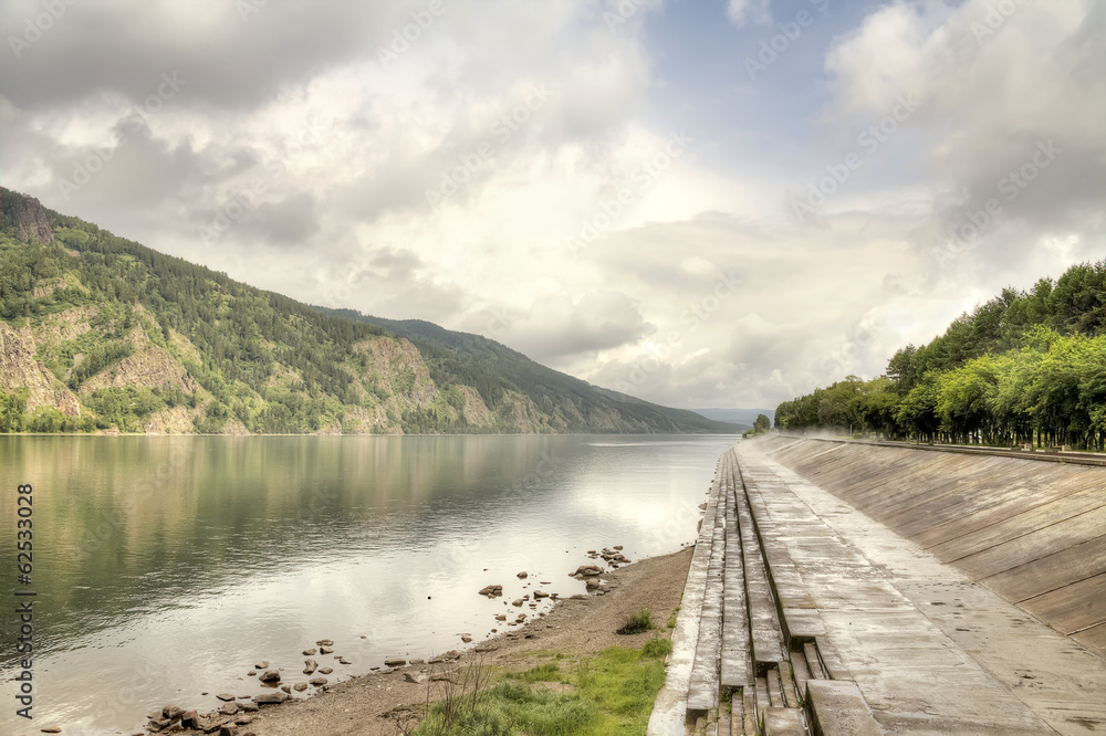 Naklejka premium Divnogorsk. Embankment of the river Yenisei