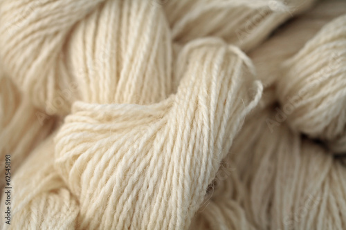 Wool yarn