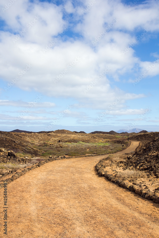 Fototapeta premium Curvy path on Island of Los Lobos in the Canary Islands