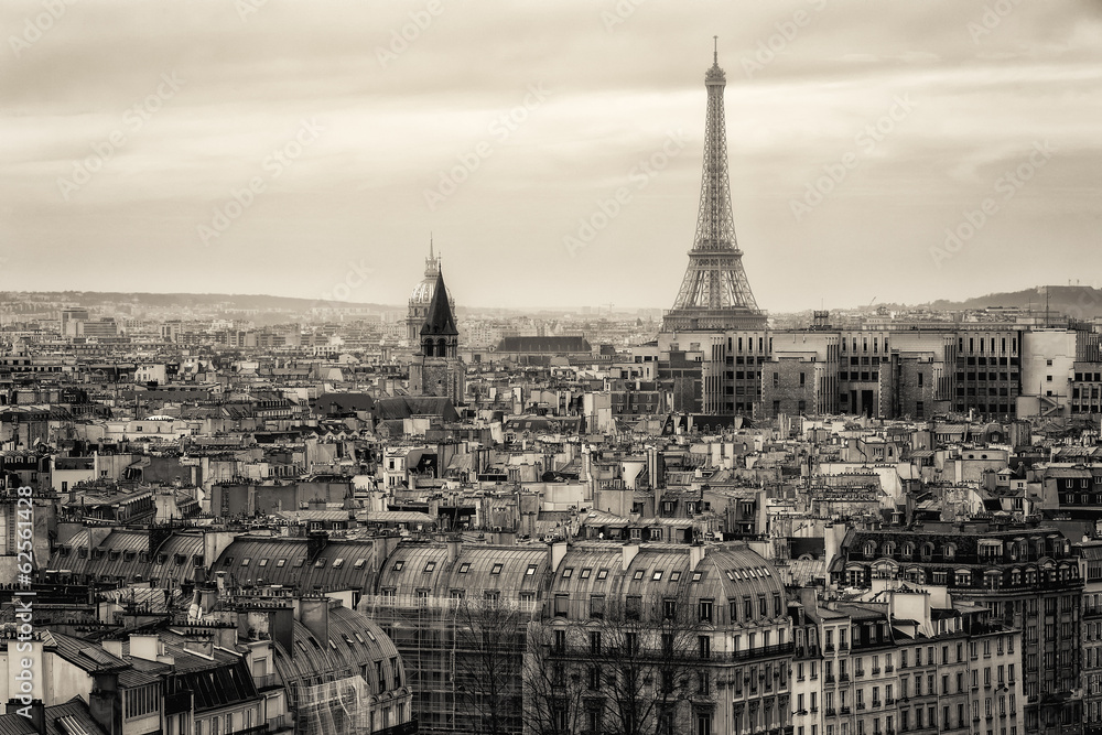 View of Paris and of the Eiffel Tower from Above - obrazy, fototapety, plakaty 