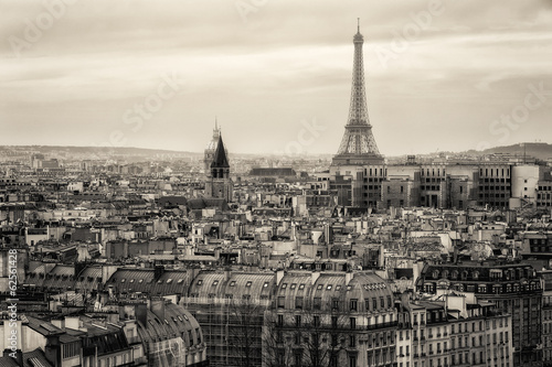 View of Paris and of the Eiffel Tower from Above © francescorizzato