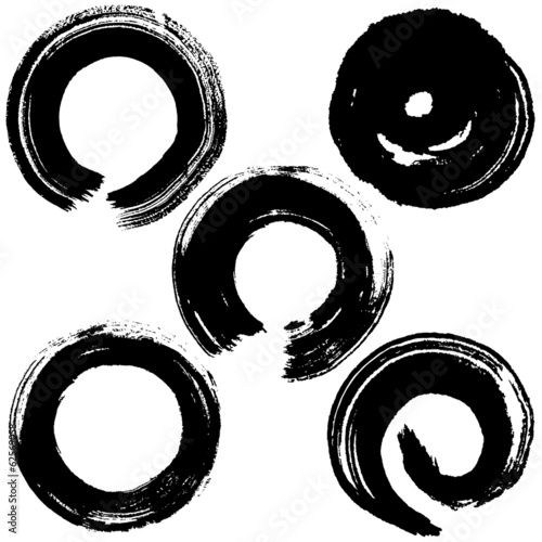 書道　墨　円　手書き