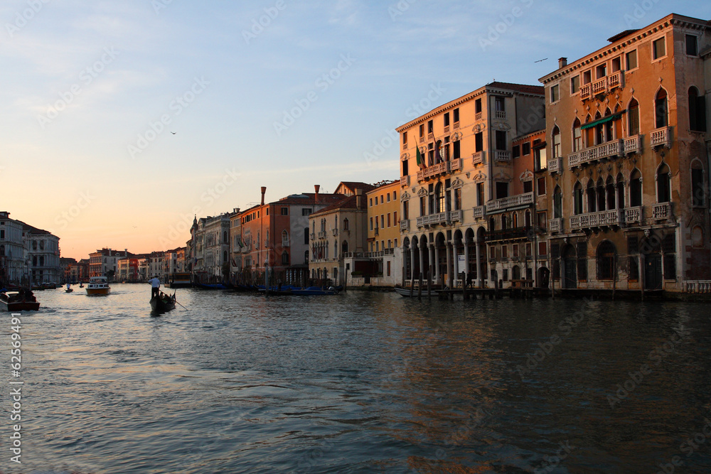 Canal Grande a Venezia durante tramonto
