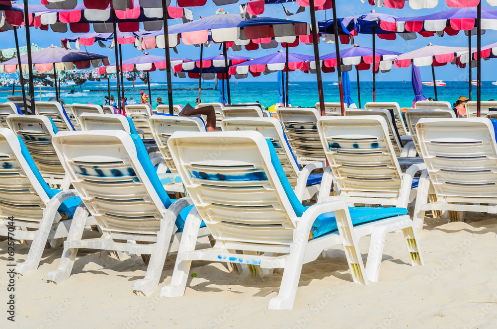 Fototapeta premium koh larn island tropical beach in pattaya city Thailand