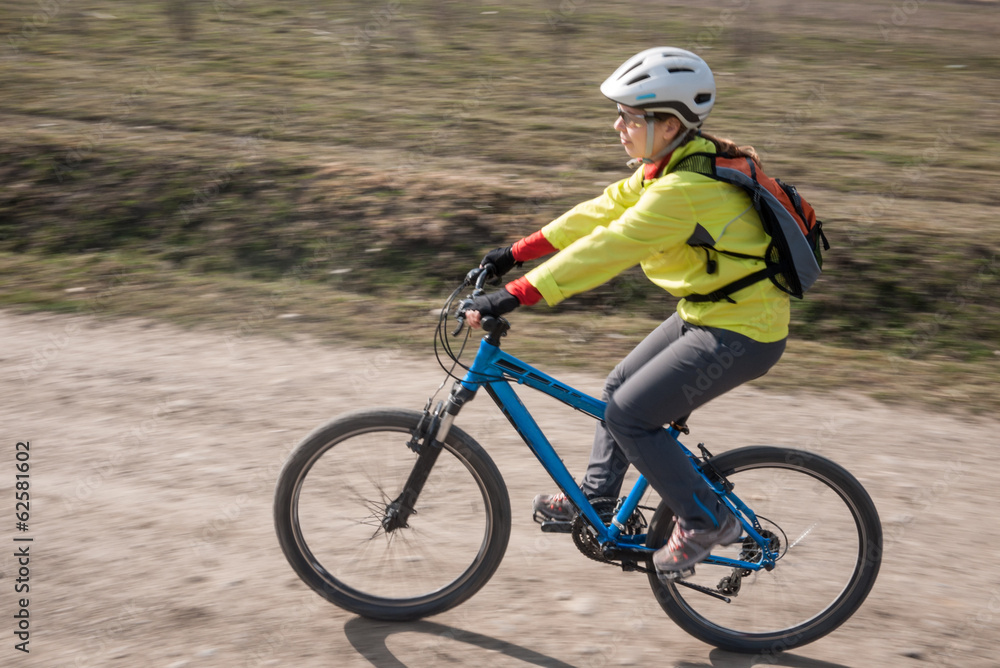 Naklejka premium cyclist in motion