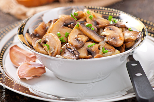 Fried mushrooms and onions