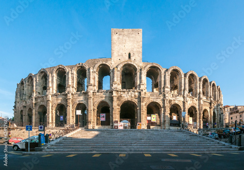 Tableau sur toile The Arles Amphitheatre, Roman arena in French town of Arles