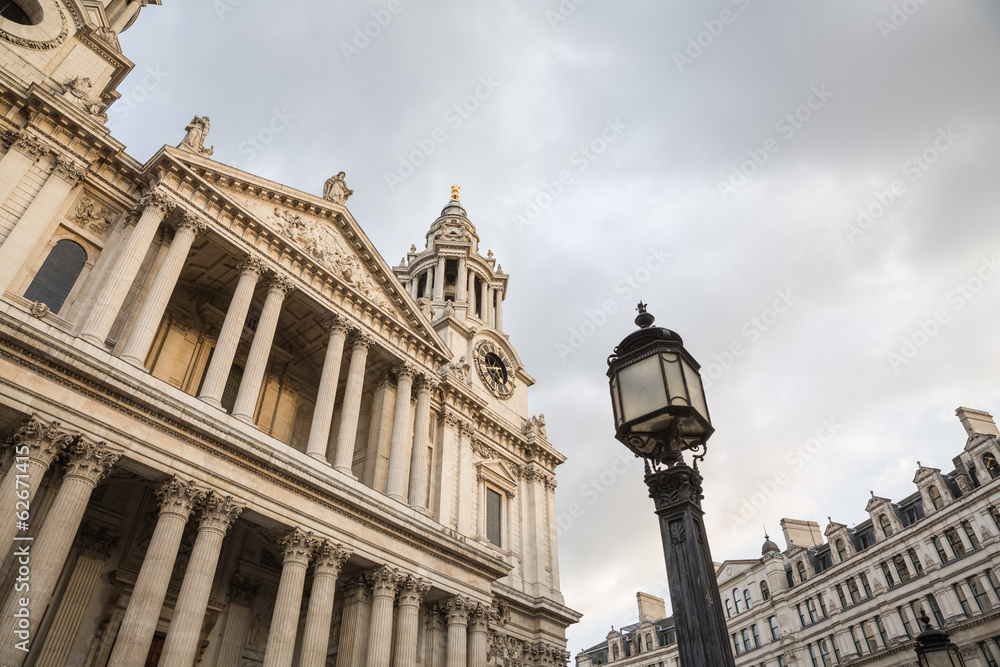 Details of st. pauls cathedral in London.