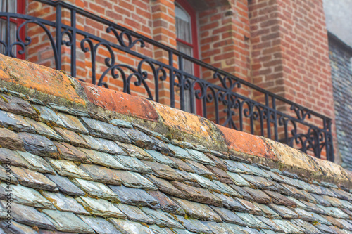 Stone roof tiles