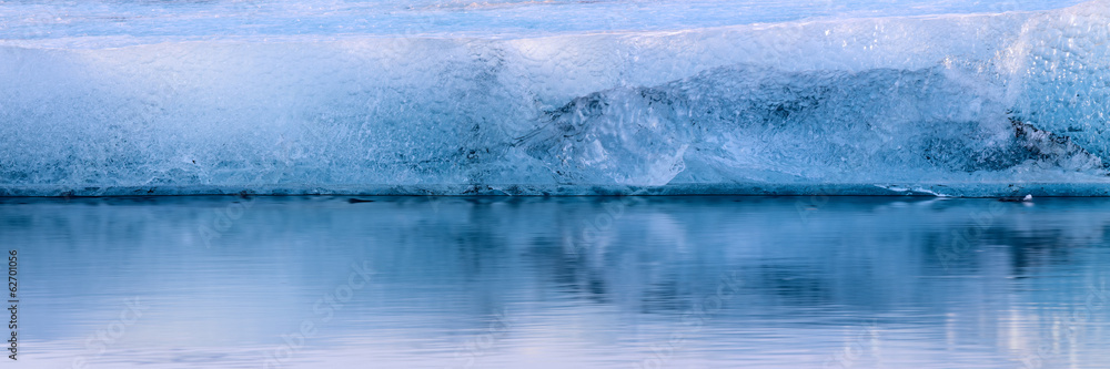 Blue Iceberg, Jokulsarlon lagoon, Iceland